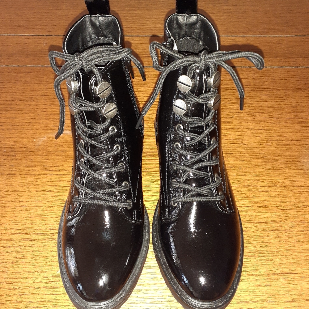 🔥BOOTS: Patent Leather “Doc Martin style” NWOT